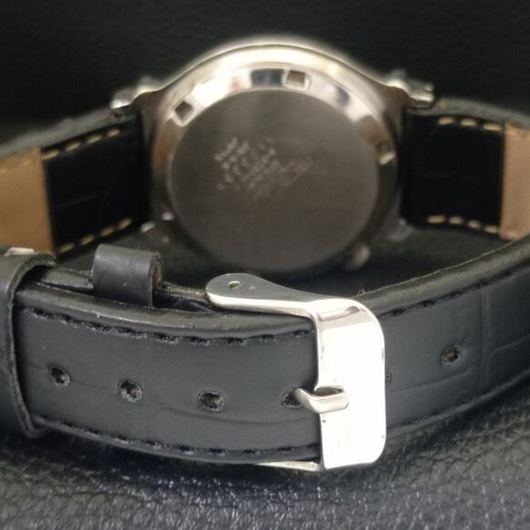 Vintage 1988 Citizen Automatic Mens Silver Watch W/daydate & Gold accents - Picture 2 of 8